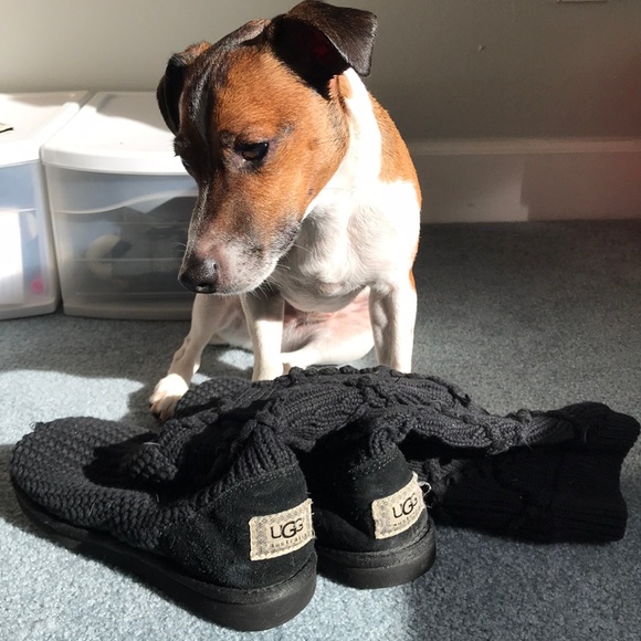 UGG Shoes - BLACK KNITTED UGG BOOTS SIZE 6